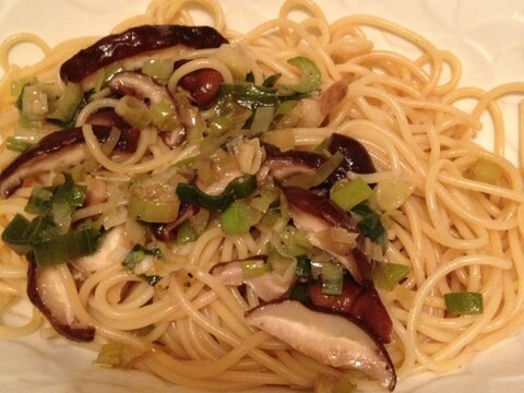 シイタケと長ネギの和風パスタ